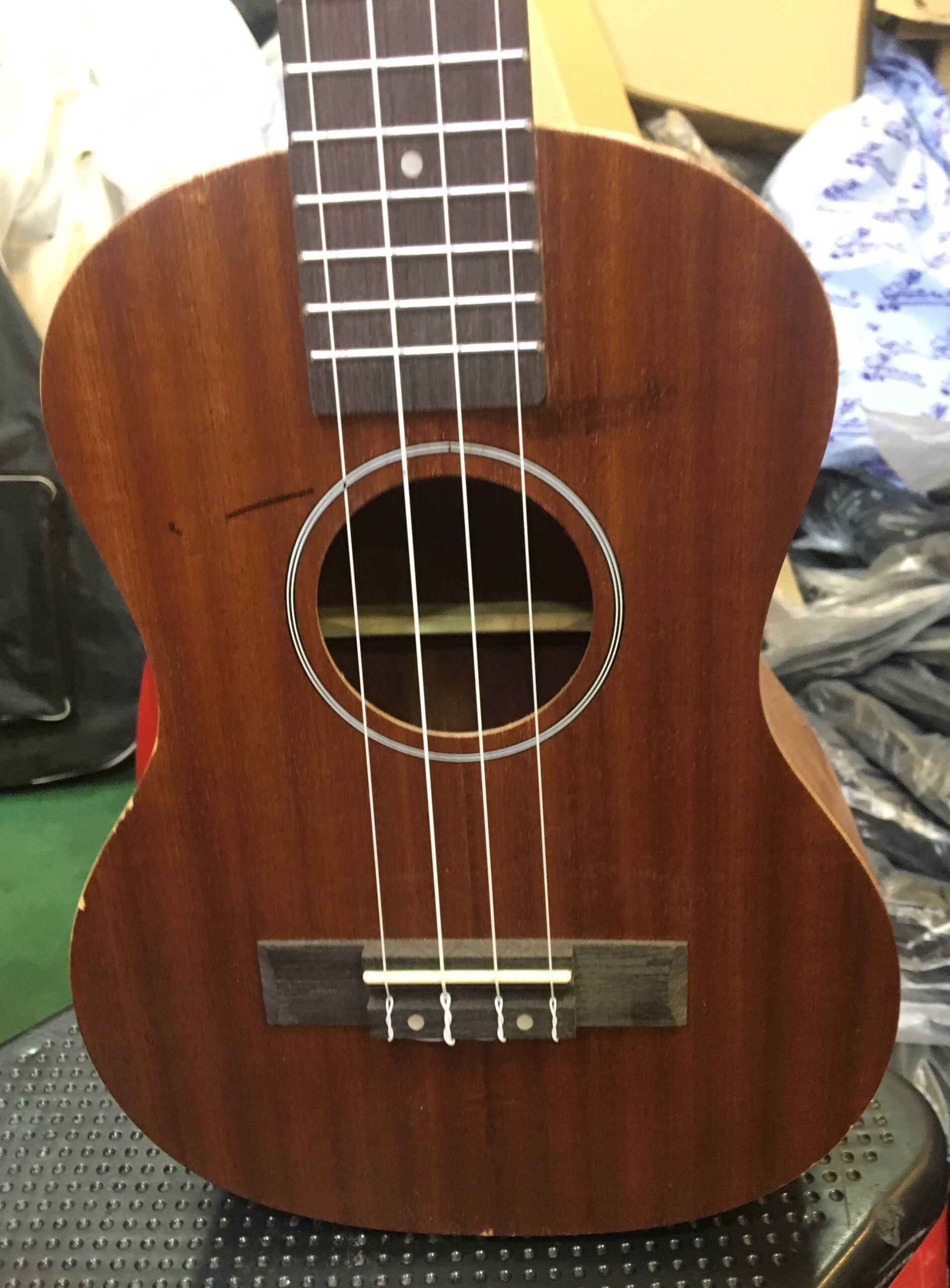 Mahalo Concert Ukulele 26 inches Mahalo Concert Ukulele 26 inches